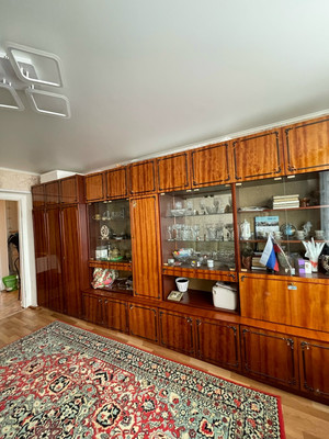 Продам трехкомнатную (3-комн.) квартиру, Чехова ул, 106, Ишим г