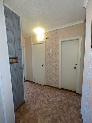 Продам трехкомнатную (3-комн.) квартиру, Чехова ул, 106, Ишим г