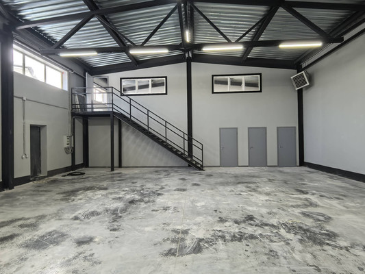 Сдам склад 341 м2, Западная промзона тер, 12, Березовский г