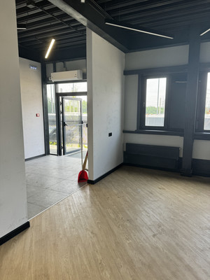 Продам склад 1 000 м2, Коммунальная (Климовск мкр.) ул, 44, Подольск г