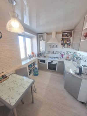 Продам трехкомнатную (3-комн.) квартиру, Заломова ул, 4, Нижний Новгород г