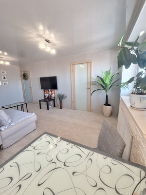 Продам трехкомнатную (3-комн.) квартиру, Заломова ул, 4, Нижний Новгород г