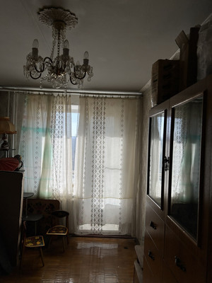 Продам трехкомнатную (3-комн.) квартиру, Кузнецовская ул, 10А, Санкт-Петербург г