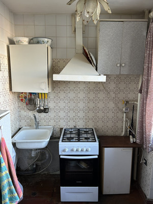 Продам трехкомнатную (3-комн.) квартиру, Кузнецовская ул, 10А, Санкт-Петербург г