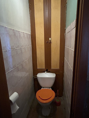 Продам трехкомнатную (3-комн.) квартиру, Кузнецовская ул, 10А, Санкт-Петербург г