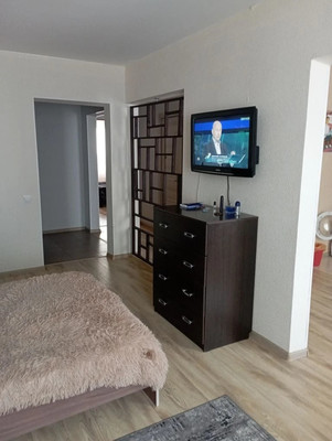 Продам двухкомнатную (2-комн.) квартиру, Сиреневая ул, 4, Барнаул г