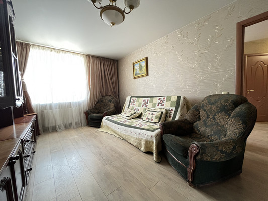 Продам трехкомнатную (3-комн.) квартиру, Ибрагимова пр-кт, 45, Казань г