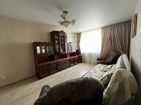 Продам трехкомнатную (3-комн.) квартиру, Ибрагимова пр-кт, 45, Казань г