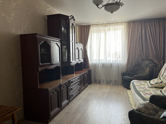 Продам трехкомнатную (3-комн.) квартиру, Ибрагимова пр-кт, 45, Казань г