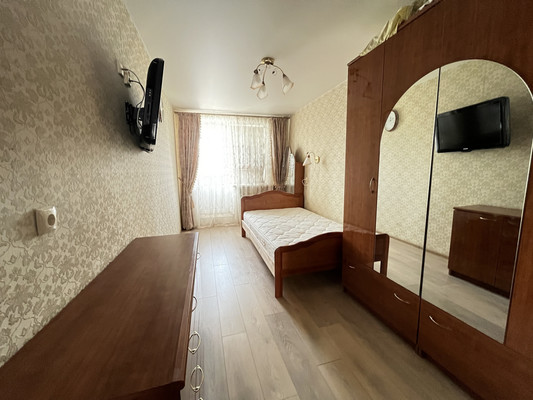 Продам трехкомнатную (3-комн.) квартиру, Ибрагимова пр-кт, 45, Казань г