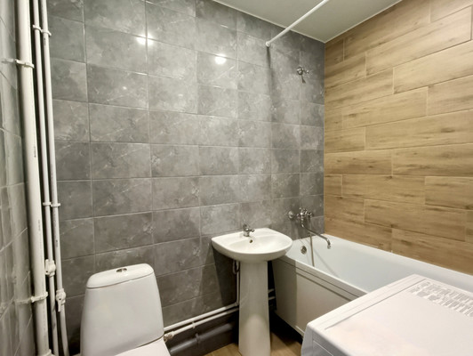 Продам однокомнатную (1-комн.) квартиру, Ленинского Комсомола ул, 1, Рязань г