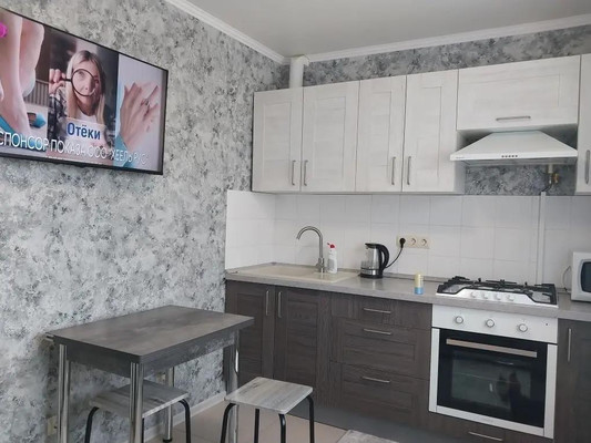 Продам однокомнатную (1-комн.) квартиру, Ушинского ул, 11, Батайск г