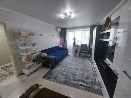 Продам однокомнатную (1-комн.) квартиру, Ушинского ул, 11, Батайск г