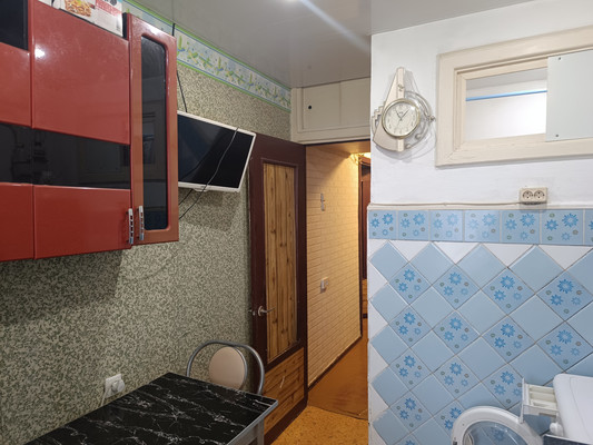 Продам трехкомнатную (3-комн.) квартиру, Утренняя ул, 10, Малый Маяк с