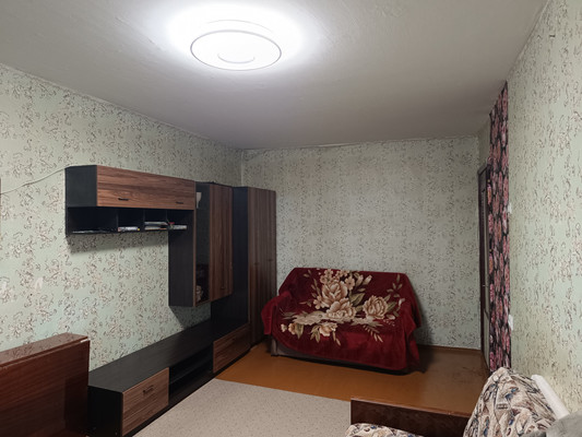 Продам трехкомнатную (3-комн.) квартиру, Утренняя ул, 10, Малый Маяк с