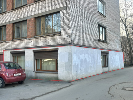 Продам торговое помещение 150 м2, 2-й Муринский пр-кт, 39, Санкт-Петербург г