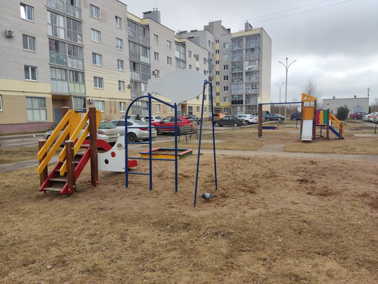 Продам однокомнатную (1-комн.) квартиру, Озёрная ул, 14к3, Великий Новгород г