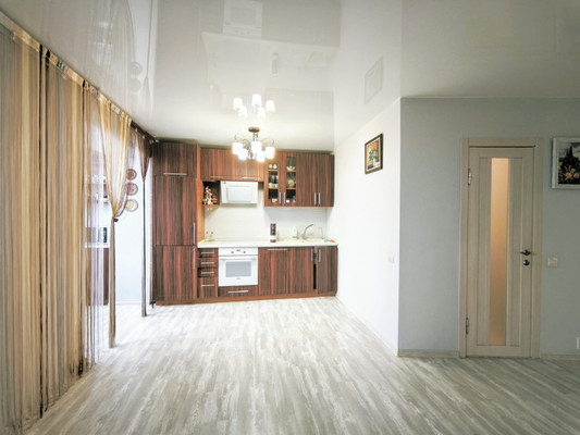 Продам трехкомнатную (3-комн.) квартиру, Капустина ул, 10/1, Ростов-на-Дону г