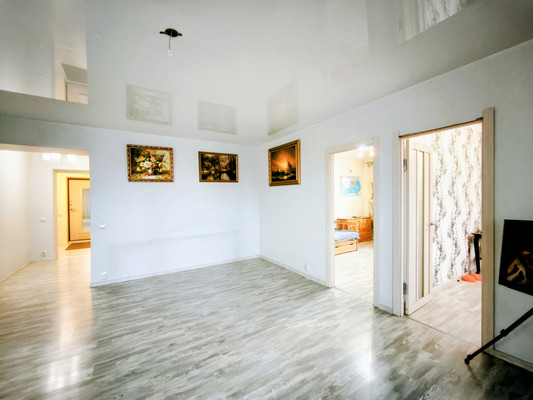 Продам трехкомнатную (3-комн.) квартиру, Капустина ул, 10/1, Ростов-на-Дону г