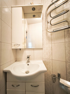 Продам трехкомнатную (3-комн.) квартиру, Капустина ул, 10/1, Ростов-на-Дону г