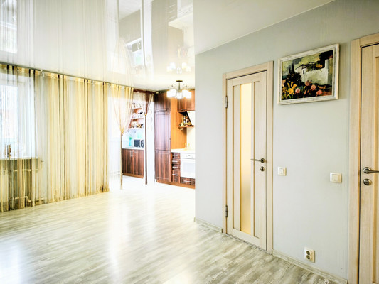 Продам трехкомнатную (3-комн.) квартиру, Капустина ул, 10/1, Ростов-на-Дону г