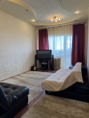 Продам трехкомнатную (3-комн.) квартиру, Орбитальная ул, 82, Ростов-на-Дону г