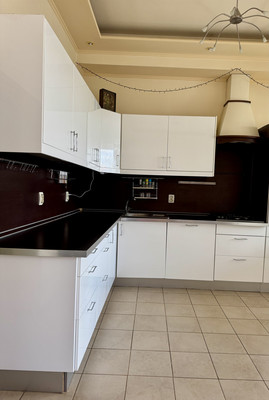 Продам трехкомнатную (3-комн.) квартиру, Орбитальная ул, 82, Ростов-на-Дону г