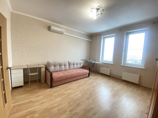 Продам однокомнатную (1-комн.) квартиру, Рождественская (Железнодорожный мкр.) ул, 10, Балашиха г