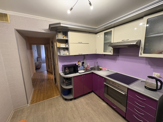 Продам двухкомнатную (2-комн.) квартиру, Волгоградская ул, 24, Новороссийск г