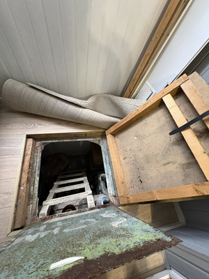 Продам двухкомнатную (2-комн.) квартиру, Волгоградская ул, 24, Новороссийск г