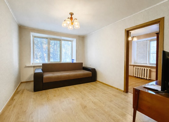 Продам трехкомнатную (3-комн.) квартиру, Московская ул, 4, Протвино г