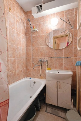 Продам трехкомнатную (3-комн.) квартиру, Московская ул, 4, Протвино г