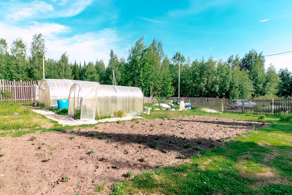 Продам дачу, СОК Строитель 11 км автодороги Х-М-Т снт, 1, Ханты-Мансийск г, 0 км от города