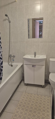 Продам однокомнатную (1-комн.) квартиру, Голландская (Янила Кантри мкр) ул, 3к1, Янино-1 гп