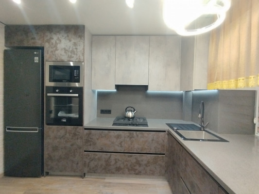 Продам двухкомнатную (2-комн.) квартиру, 11-я линия ул, 53к60, Ростов-на-Дону г