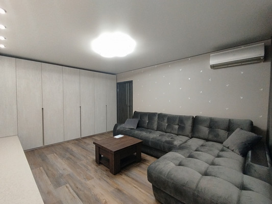 Продам двухкомнатную (2-комн.) квартиру, 11-я линия ул, 53к60, Ростов-на-Дону г