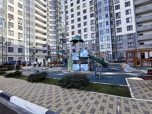 Продам однокомнатную (1-комн.) квартиру, Труда ул, 8, Гайдук с