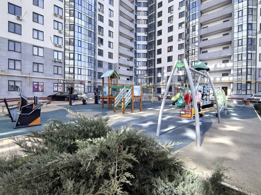 Продам однокомнатную (1-комн.) квартиру, Труда ул, 8, Гайдук с