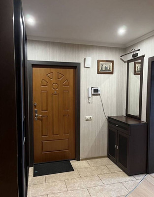 Продам трехкомнатную (3-комн.) квартиру, Елохова Роща ул, 6, Володарского п