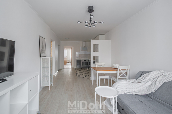 Продам двухкомнатную (2-комн.) квартиру, Заречная ул, 19к1, Назия п. ж/д ст.