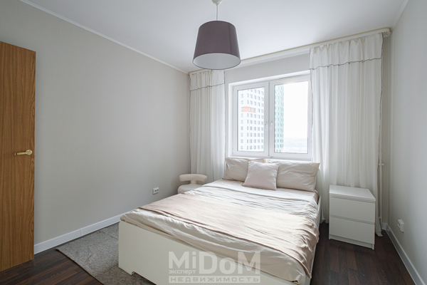 Продам двухкомнатную (2-комн.) квартиру, Заречная ул, 19к1, Назия п. ж/д ст.