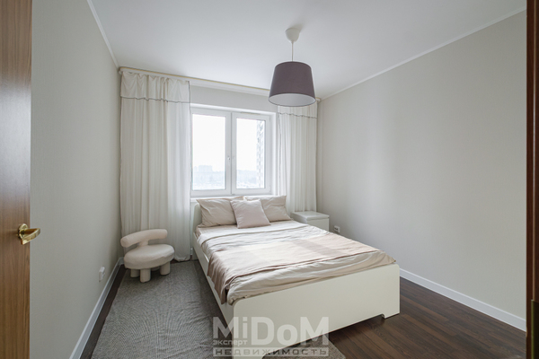 Продам двухкомнатную (2-комн.) квартиру, Заречная ул, 19к1, Назия п. ж/д ст.