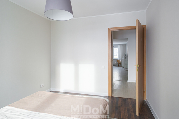 Продам двухкомнатную (2-комн.) квартиру, Заречная ул, 19к1, Назия п. ж/д ст.