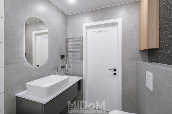 Продам двухкомнатную (2-комн.) квартиру, Заречная ул, 19к1, Назия п. ж/д ст.