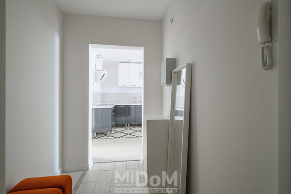 Продам двухкомнатную (2-комн.) квартиру, Заречная ул, 19к1, Назия п. ж/д ст.