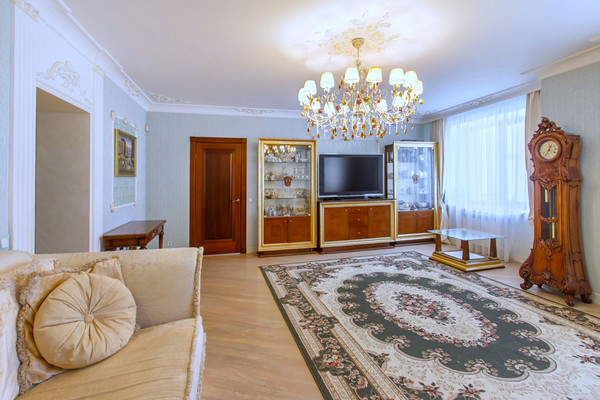 Продам двухкомнатную (2-комн.) квартиру, Карла Маркса ул, 45, Воронеж г
