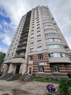 Сдам трехкомнатную (3-комн.) квартиру, Пархоменко пр-кт, 19к1, Санкт-Петербург г