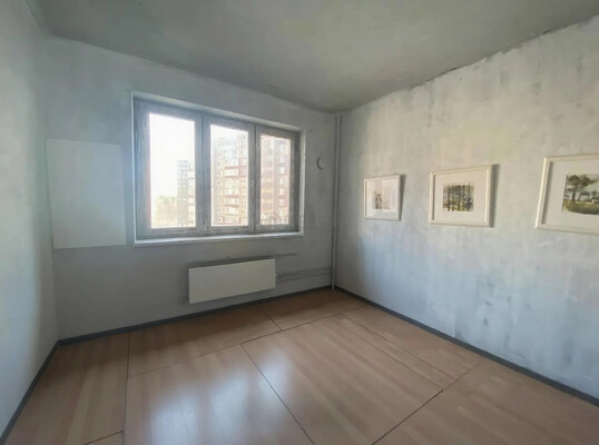 Продам трехкомнатную (3-комн.) квартиру, Лесная ул, 24к1, Боброво рп