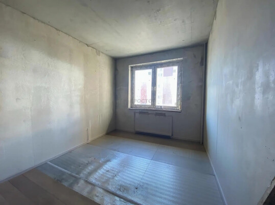 Продам трехкомнатную (3-комн.) квартиру, Лесная ул, 24к1, Боброво рп