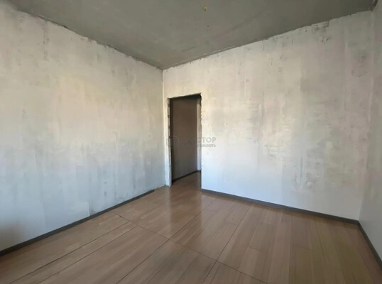 Продам трехкомнатную (3-комн.) квартиру, Лесная ул, 24к1, Боброво рп